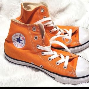 Converse size 3 bright orange high tops 🧡